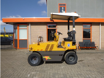 Compacteur à pneus SAKAI