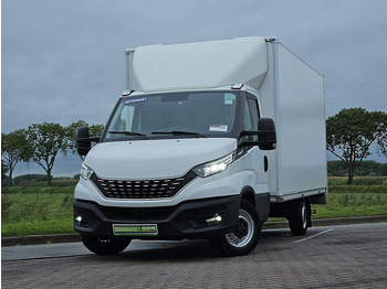 Fourgon grand volume IVECO Daily 35s18