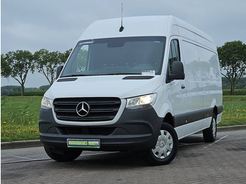 Fourgon utilitaire MERCEDES-BENZ Sprinter 317