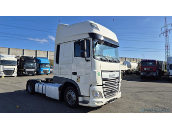 Tracteur routier DAF XF 460