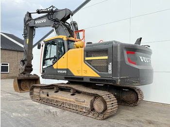 Pelle sur chenille Volvo EC300ENL - Oilquick / Triple Boom / Tilting Bucket: photos 3