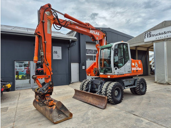 Pelle sur pneus ATLAS