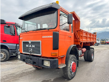 Camion benne MAN