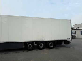 Semi-remorque fourgon Schmitz Cargobull SKO24 Carrier Vector 1550: photos 5