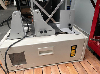 Machine d'emballage et de conditionnement