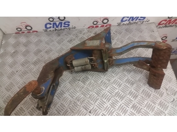 Pièces de frein pour Tracteur agricole Ford 4610, 10 Series Q Cab Brake Pedals Assembly With Support D8nn2a186a: photos 4