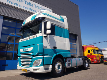 Tracteur routier DAF XF 460