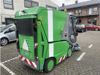 Balayeuse de voirie TENNANT Green Machines 500 ZE electric 500 ZE: photos 2 Balayeuse de voirie TENNANT Green Machines 500 ZE electric 500 ZE: photos 2