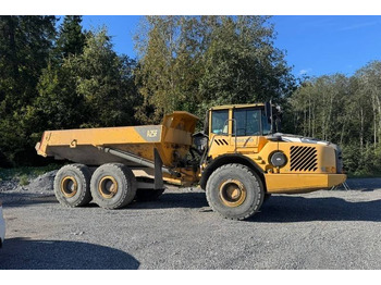 Tombereau articulé VOLVO A25E