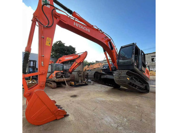Pelle sur chenille HITACHI ZX200