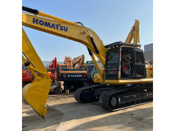 Pelle sur chenille KOMATSU PC200-8