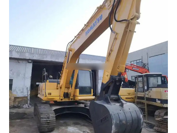 Pelle sur chenille KOMATSU PC200-8