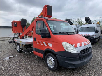 Camion avec nacelle IVECO Daily