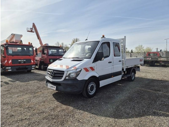 Camion benne Mercedes-Benz Tipper: photos 3