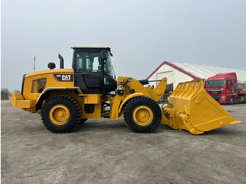 Chargeuse sur pneus CAT 938 K: photos 4