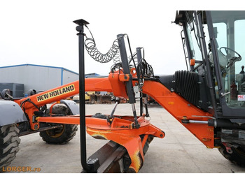 Niveleuse New Holland F 156.6 A with 3D GPS System: photos 5