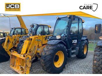Chariot télescopique JCB