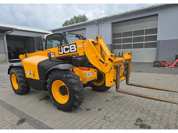 Chariot télescopique JCB
