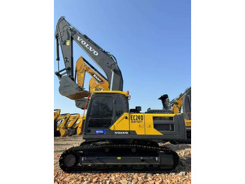 Pelle sur chenille VOLVO EC240