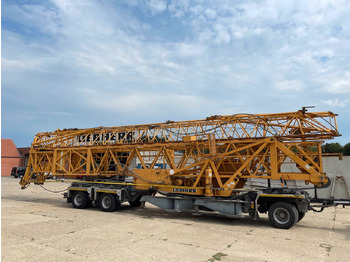 Grue à tour LIEBHERR