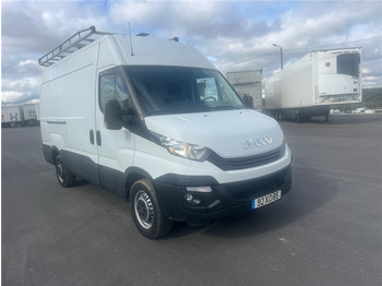 Fourgon utilitaire IVECO Daily 35s16