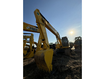 Pelle sur chenille KOMATSU PC210