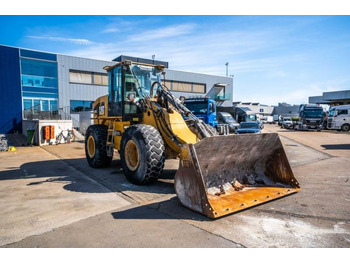 Chargeuse sur pneus Caterpillar CAT 924G // GODET 3m3: photos 2