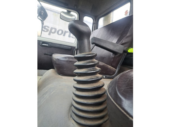 Camion plateau RENAULT: photos 5 Camion plateau RENAULT: photos 5