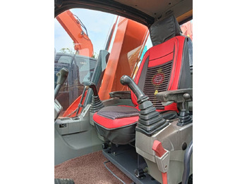 Pelle sur chenille neuf Doosan DX 75: photos 3 Pelle sur chenille neuf Doosan DX 75: photos 3