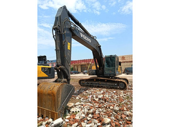 Pelle sur chenille VOLVO EC240