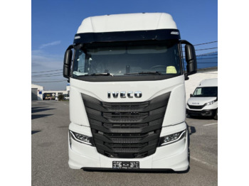 Tracteur routier IVECO S-WAY