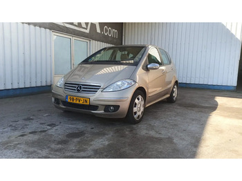 Voiture à hayon MERCEDES-BENZ