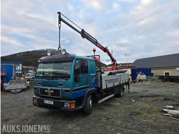 Camion grue MAN 8.223