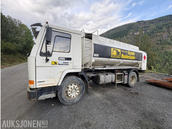 Camion citerne VOLVO FL7