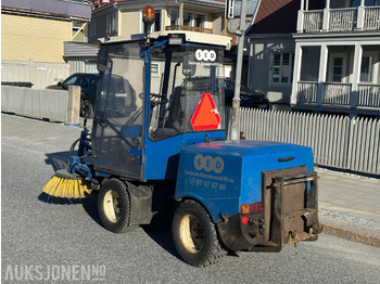 2004 Vitra City 2037 - Redskapsbærer - Feiemaskin - Snøskjær - Strøkasse — crédit-bail 2004 Vitra City 2037 - Redskapsbærer - Feiemaskin - Snøskjær - Strøkasse: photos 3
