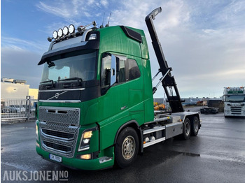 Camion ampliroll VOLVO FH16 750