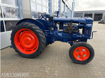 Tracteur agricole Ford Fordson-Stegamajor E27N: photos 5 Tracteur agricole Ford Fordson-Stegamajor E27N: photos 5