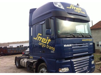 Tracteur routier DAF XF 105