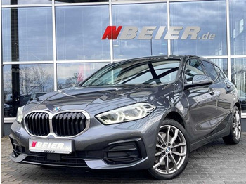 Voiture BMW 120 d Sport Line AHK HeadUp Schiebed. M-Felgen 1: photos 1