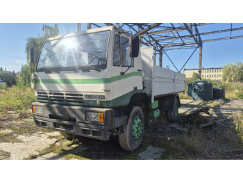 Camion plateau STEYR