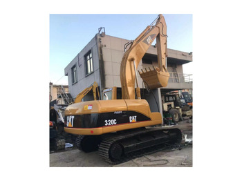 Pelle sur chenille CATERPILLAR 320C