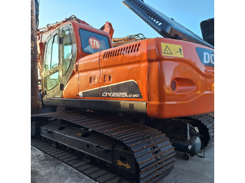 Doosan Dx225LC-9C  Crawler Excavator — crédit-bail Doosan Dx225LC-9C  Crawler Excavator: photos 3