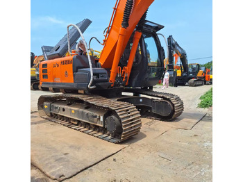 Pelle sur chenille HITACHI ZX200