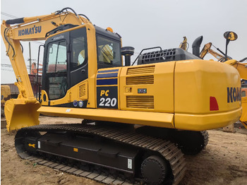 Pelle sur chenille KOMATSU PC220-8