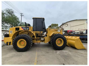 Chargeuse sur pneus CATERPILLAR 966H