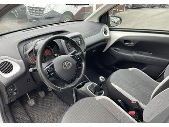 Voiture Toyota Aygo II Toyota Aygo 1.0 VVT-i JBL Edition bezyna+LPG Salon PL 2020: photos 5