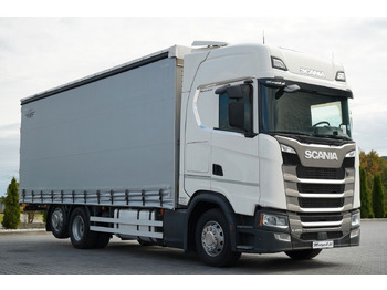 Camion à rideaux coulissants SCANIA S 450