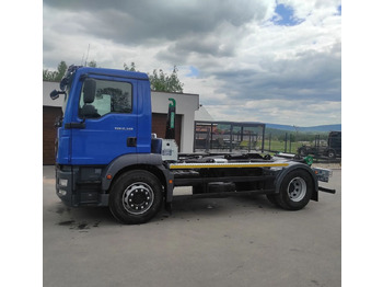 Camion ampliroll MAN TGM 18.340
