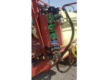 Pulvérisateur traîné Hardi Commander 2200: photos 4 Pulvérisateur traîné Hardi Commander 2200: photos 4