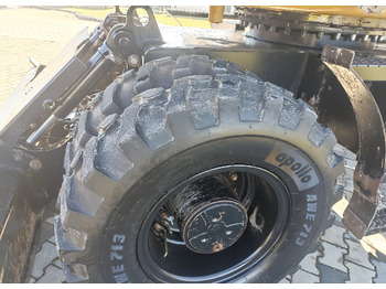 Pelle sur pneus CATERPILLAR M313D: photos 3